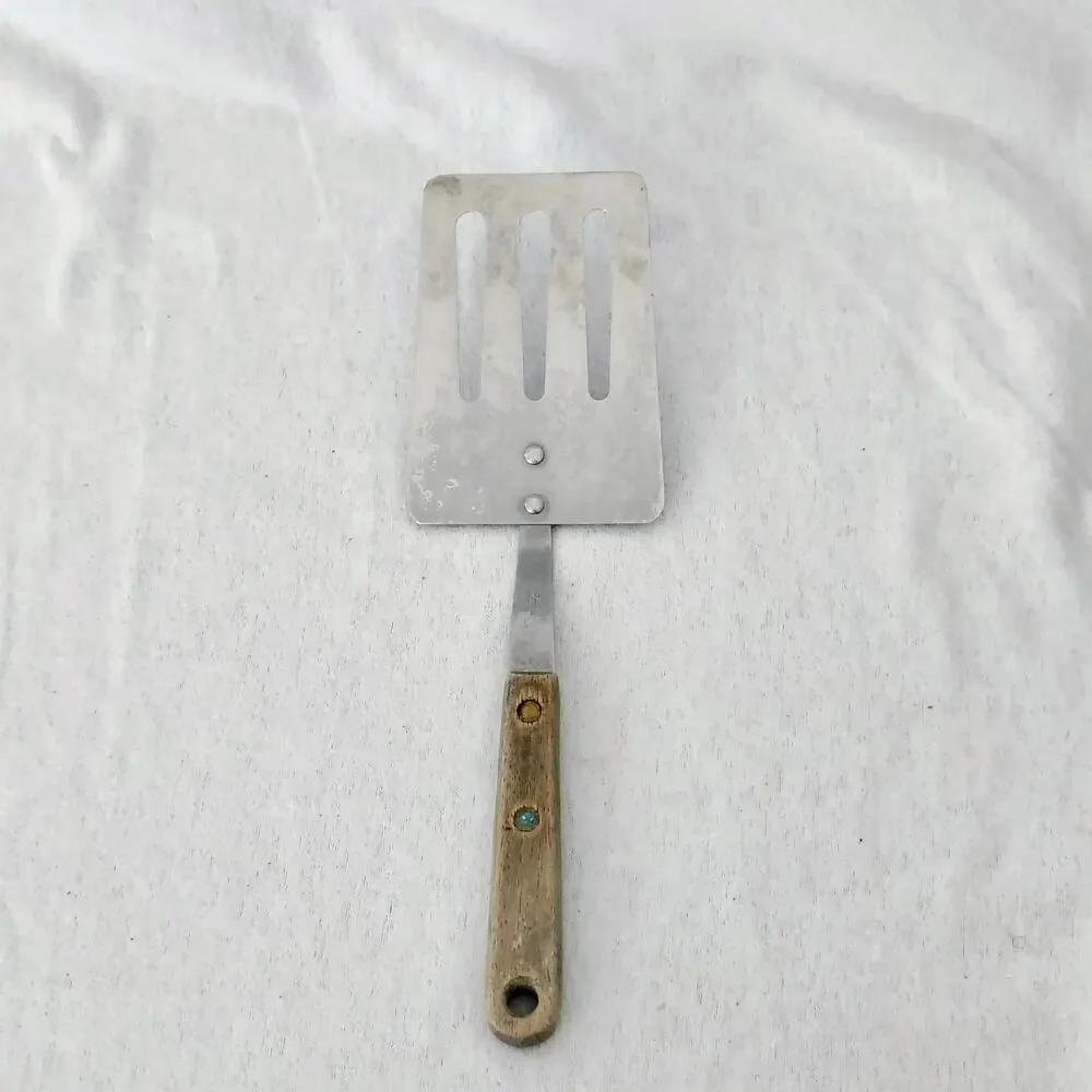 Vintage Robinson Knife Co Stainless Slotted Spatula Turner Flip Wood Handle USA